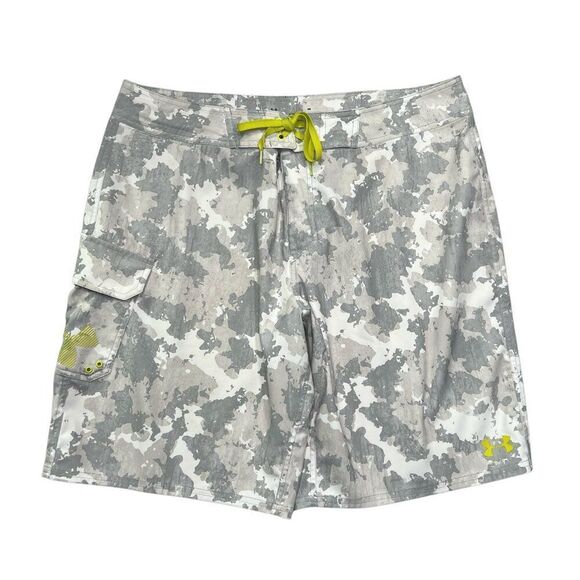 Under Armour Reblek Boardshorts Mens Size 40 HeatGear Loose Fit Camo Swim Trunks - Picture 1 of 12